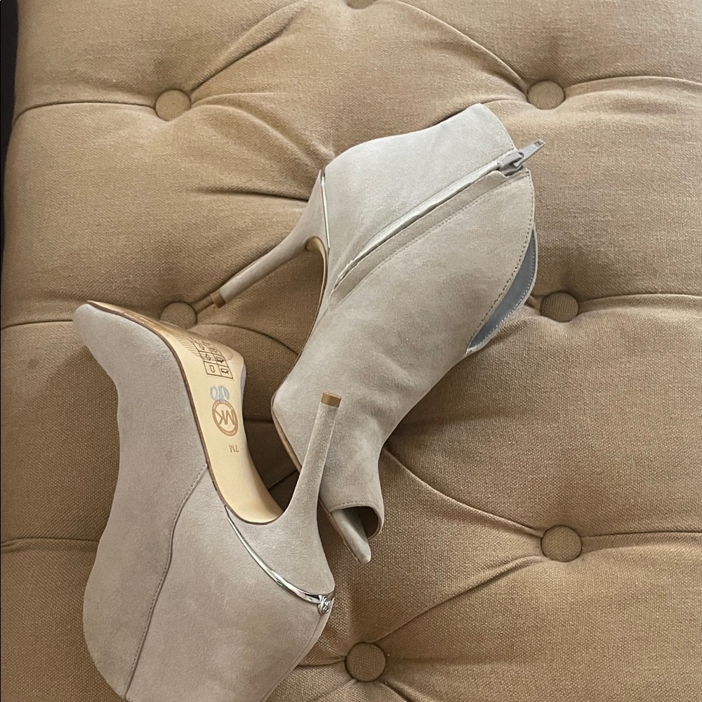 Michaels Women's Beige Suede Peep-Toe Booties - Picture 7 of 7